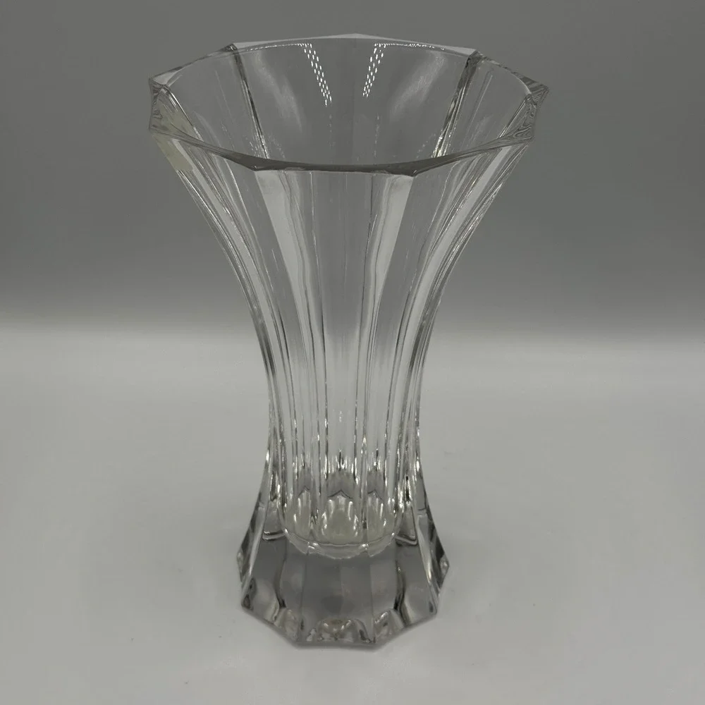 Nachtmann Saphir 24% Lead Crystal Vase 8.5 Inch Flared Paneled Germany